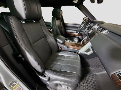 Used 2014 Land Rover Range Rover Supercharged image 31