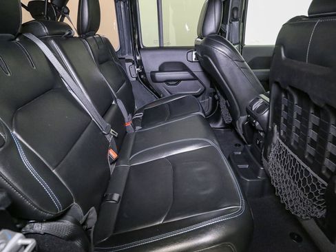 Used 2022 Jeep Wrangler Unlimited Rubicon 4xe w/ Cold Weather Group AWD/4WD image 22