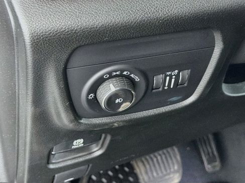 Used 2023 Jeep Grand Cherokee L Overland AWD/4WD image 17