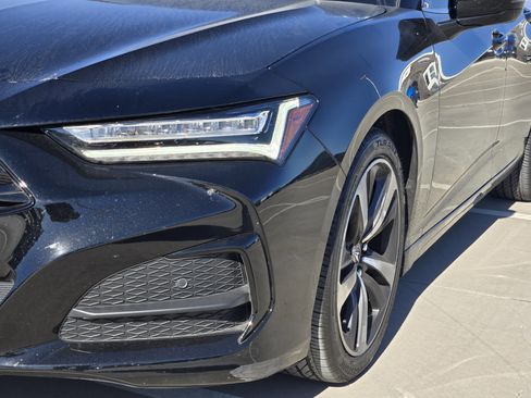 Used 2025 Acura TLX w/ Technology Package image 9