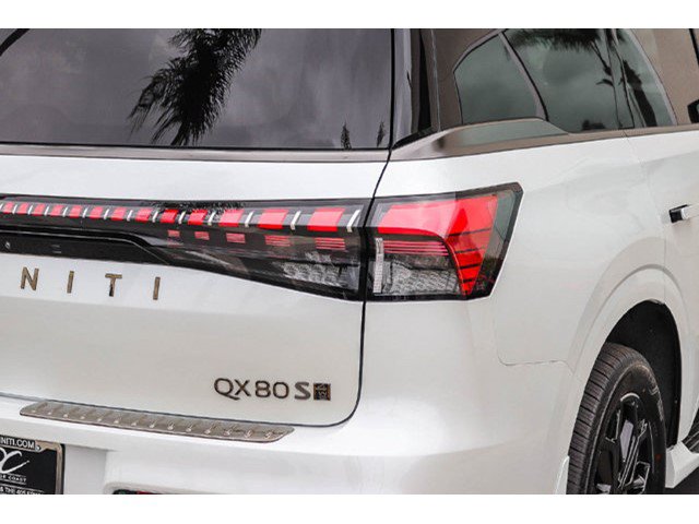 New 2027 INFINITI QX80 Sensory w/ Sport Exterior Package AWD/4WD image 9