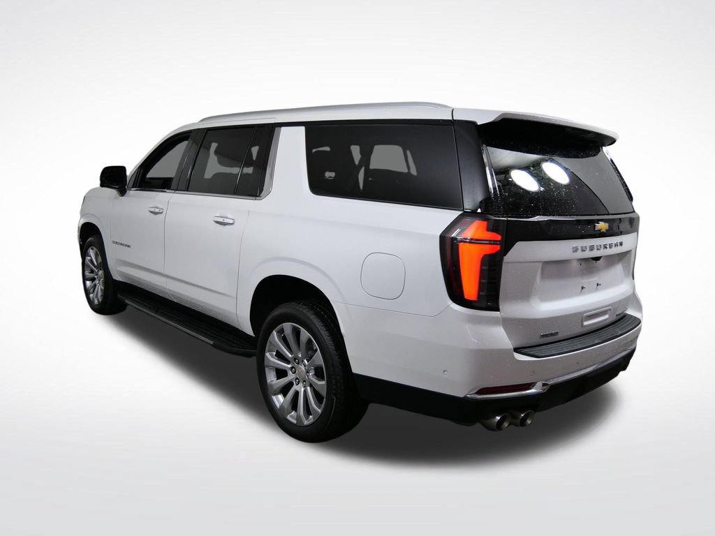 Used 2025 Chevrolet Suburban Premier w/ Sun And Tow Package AWD/4WD image 6