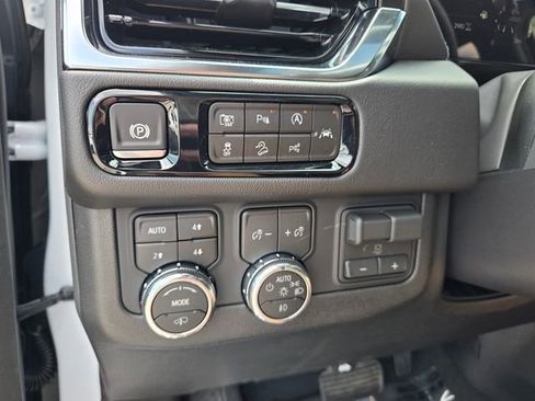 New 2026 GMC Yukon Denali w/ Denali Reserve Package AWD/4WD image 25
