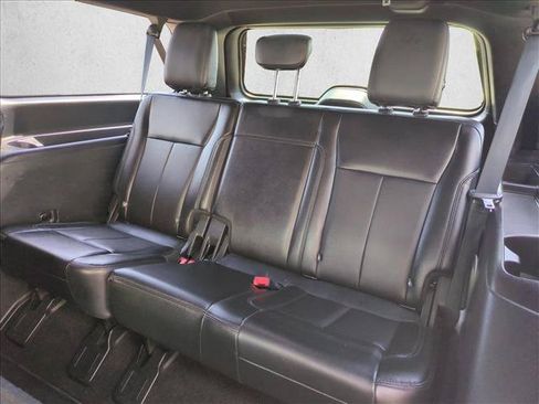 Used 2019 Ford Expedition Max XLT w/ Equipment Group 201A AWD/4WD image 18