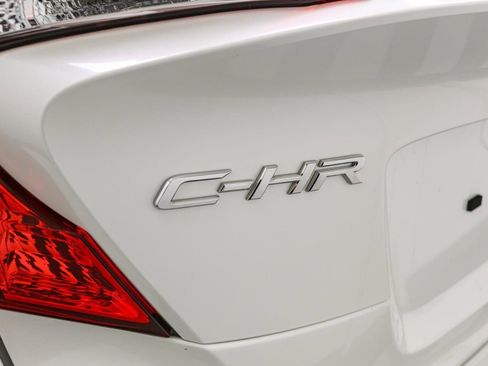 Used 2021 Toyota C-HR LE image 10