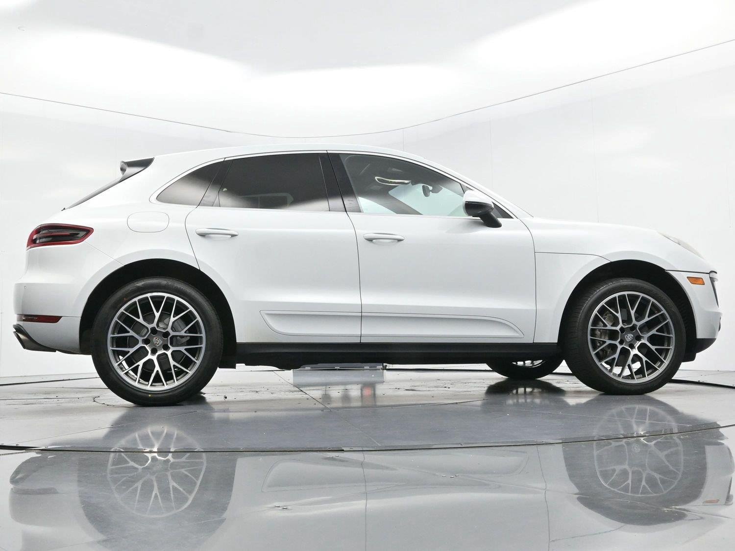 Used 2016 Porsche Macan S AWD/4WD image 57