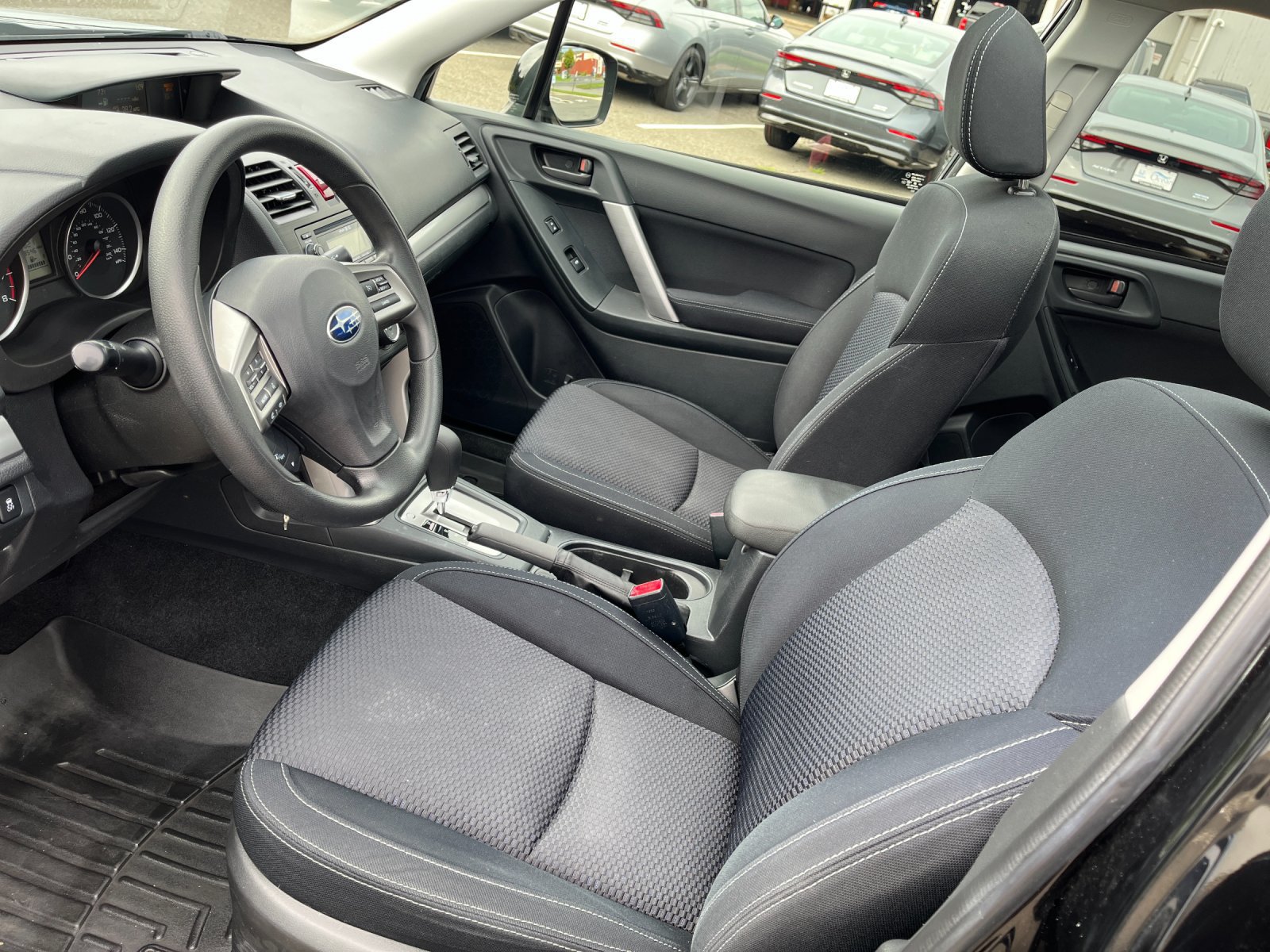 Used 2015 Subaru Forester 2.5i Premium w/ All-Weather Package AWD/4WD image 10