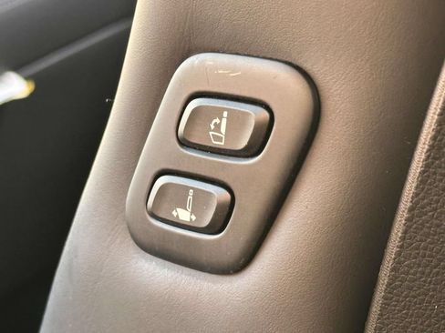 Used 2023 Genesis GV70 3.5T Sport w/ Sport Prestige Package AWD/4WD image 22