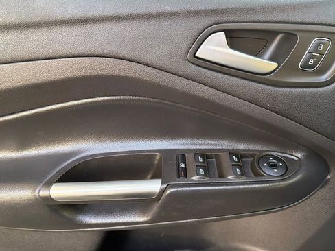 Used 2018 Ford Escape SE AWD/4WD image 7