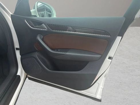 Used 2016 Audi Q3 2.0T Premium Plus w/ Technology Package image 23