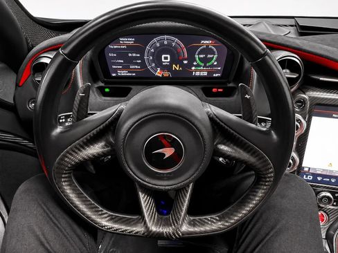 Used 2020 McLaren 720S Spider RWD image 22