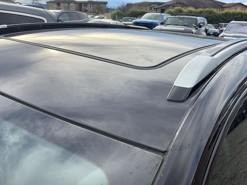 Used 2023 Chevrolet Bolt EUV Premier w/ Sun & Sound Package image 8