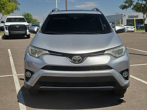 Used 2017 Toyota RAV4 XLE AWD/4WD image 2