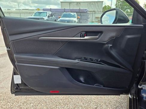 Used 2025 Toyota Camry LE image 13