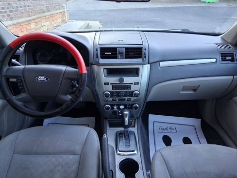 Used 2010 Ford Fusion S FWD image 13
