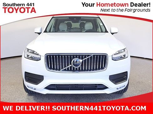 Used 2022 Volvo XC90 T5 Momentum w/ Protection Package Premier image 3