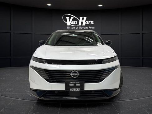 Used 2025 Nissan Murano Platinum w/ Cargo Package AWD/4WD image 2