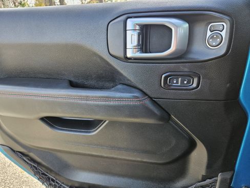 Used 2020 Jeep Wrangler Unlimited Rubicon image 30