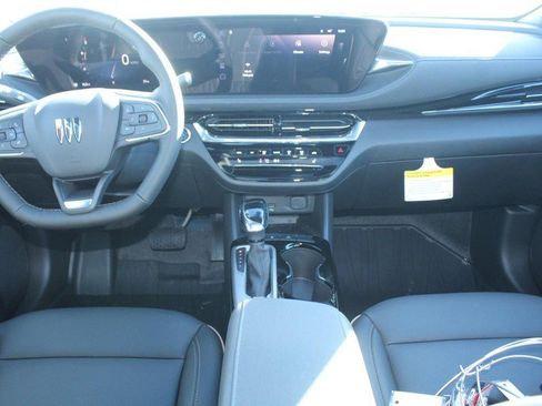 New 2026 Buick Envista Avenir image 6