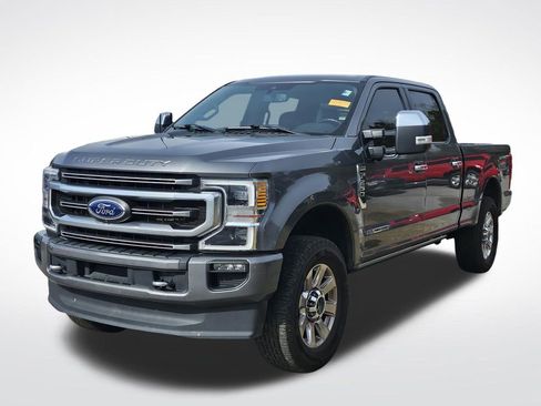 Used 2022 Ford F250 Platinum image 2