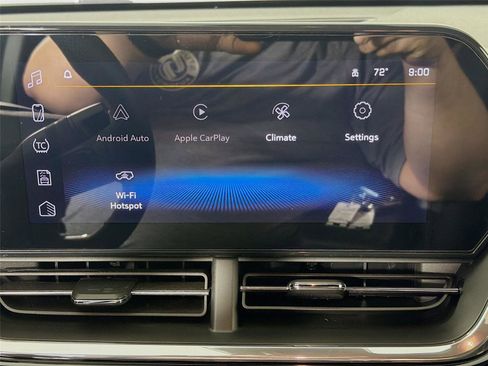 Used 2025 Chevrolet Trax RS w/ Driver Confidence Package image 14