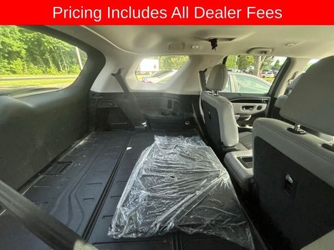 Used 2025 Honda Pilot EX-L image 5
