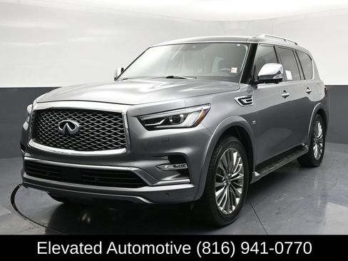 Used 2018 INFINITI QX80 4WD w/ Deluxe Technology Package image 3