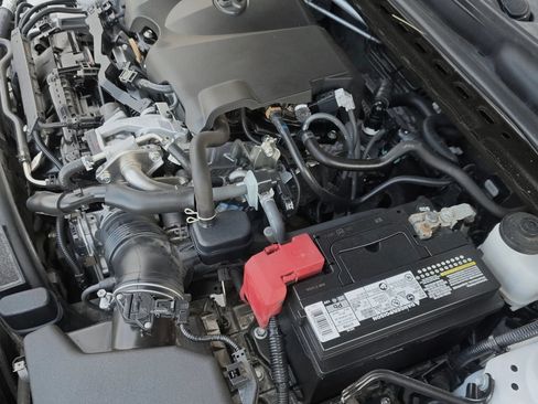 Used 2020 Toyota Camry XSE w/ Navigation Package FWD image 36
