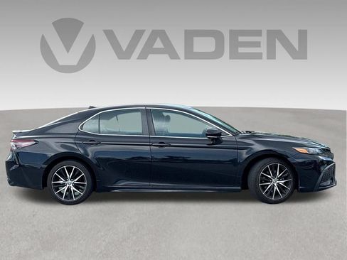 Used 2023 Toyota Camry SE FWD image 22