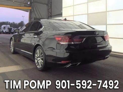 Used 2013 Lexus LS 460 w/ Comfort Pkg image 2