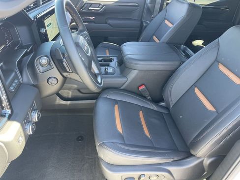 Used 2025 GMC Sierra 1500 AT4 w/ AT4 Premium Package image 20