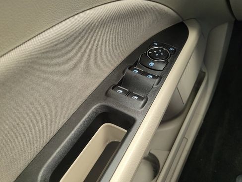 Used 2018 Ford Fusion SE image 27