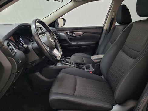 Used 2019 Nissan Rogue SV w/ Sun & Sound Touring Package AWD/4WD image 17