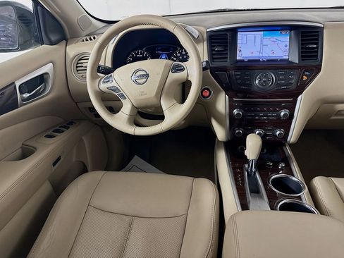 Used 2013 Nissan Pathfinder Platinum w/ Platinum Premium Pkg image 29