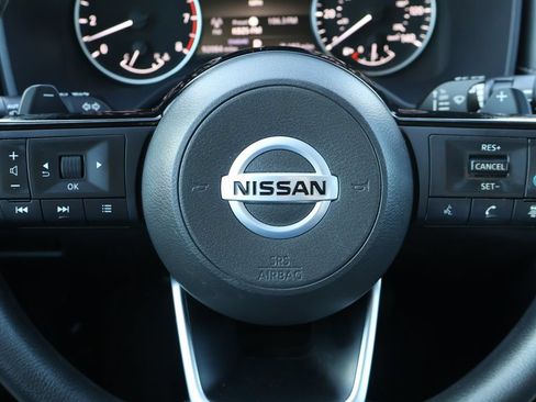 Used 2021 Nissan Rogue SV FWD image 23
