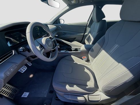 New 2026 Hyundai Elantra SEL Sport image 14