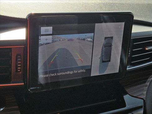 Used 2023 Ford Explorer Limited image 13