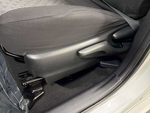 Used 2015 Toyota Yaris L FWD image 14