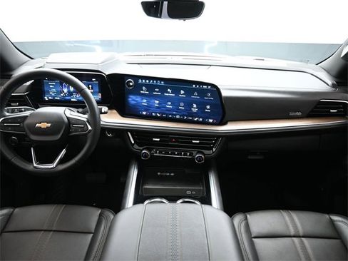 Certified 2025 Chevrolet Tahoe High Country image 12