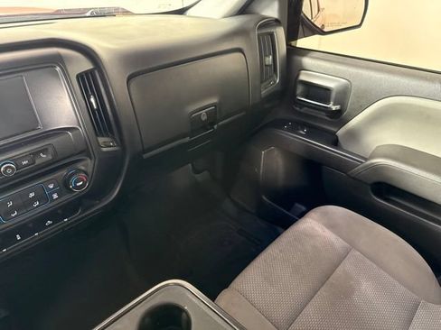 Used 2017 Chevrolet Silverado 1500 Custom w/ Custom Convenience Package AWD/4WD image 27