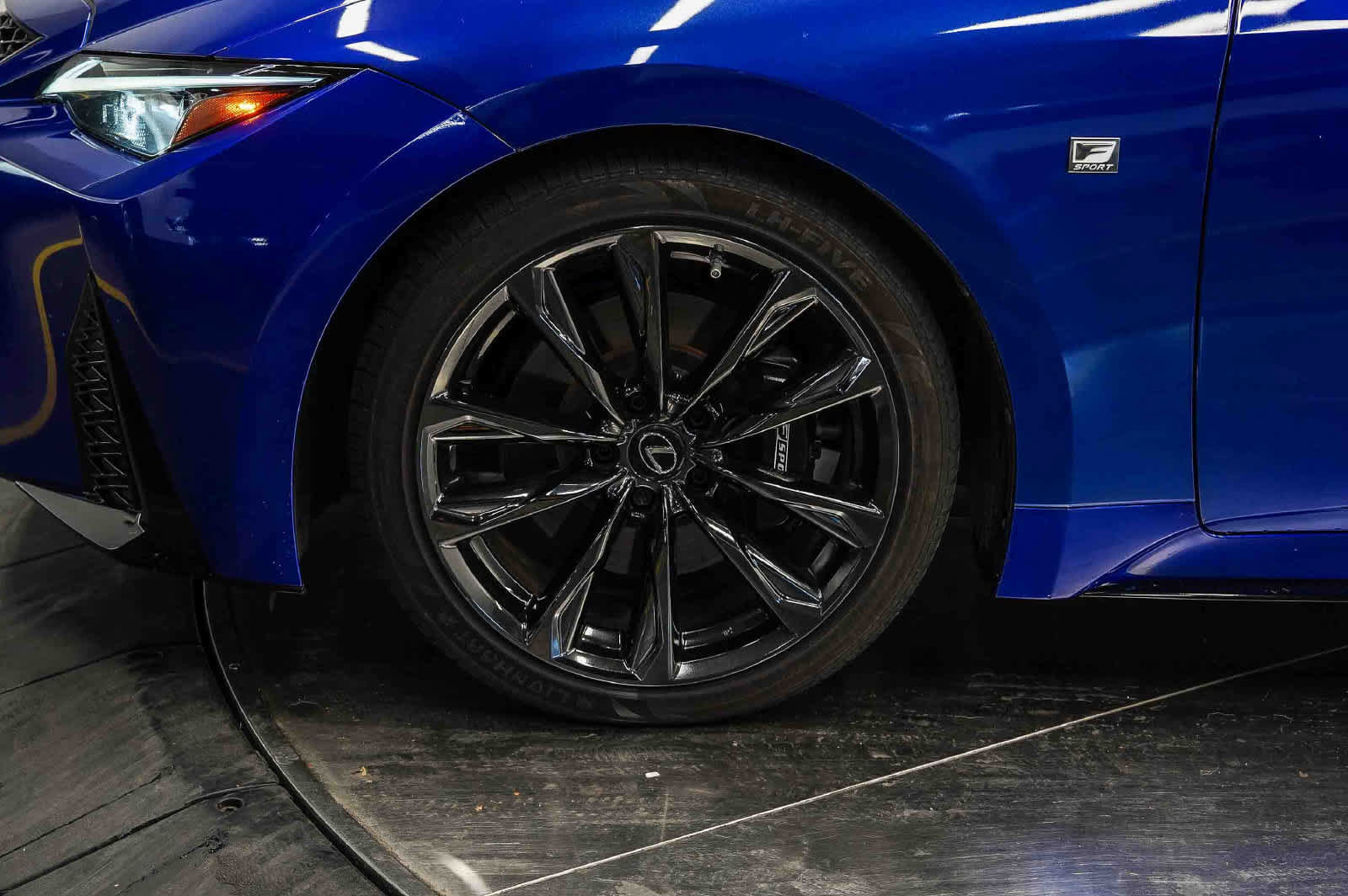 Used 2021 Lexus IS 350 F Sport w/ Navigation Package RWD image 9