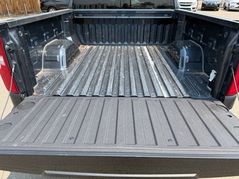 Used 2022 Chevrolet Silverado 1500 Custom AWD/4WD image 32