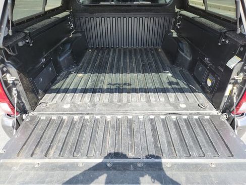 Used 2018 Toyota Tacoma TRD Off-Road w/ Technology Package image 22