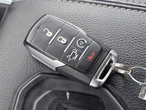 Used 2023 RAM 1500 Laramie AWD/4WD image 38