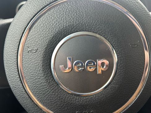 Used 2016 Jeep Wrangler Unlimited Sahara w/ Dual Top Group image 20