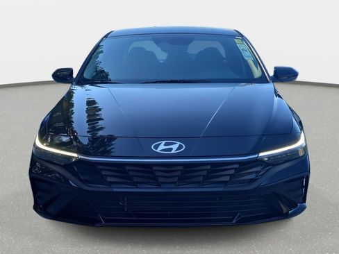 New 2026 Hyundai Elantra Blue image 2