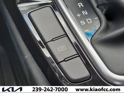 New 2026 Kia Seltos S FWD image 29