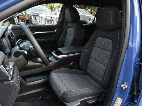 New 2025 GMC Terrain Elevation w/ Black Edition image 13