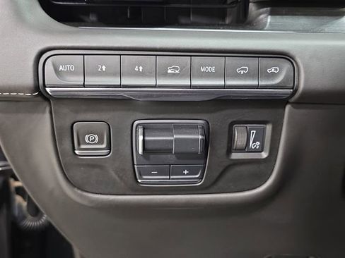 Used 2021 Cadillac Escalade Premium Luxury Platinum AWD/4WD image 26