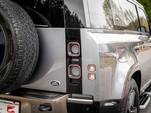 Used 2021 Land Rover Defender 110 X image 19